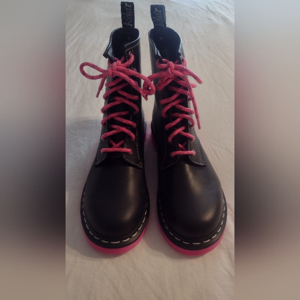 Dr. Martens NWOT, Black & Pink Combat Boots 1460 Jungle Airware, Women's Size 10